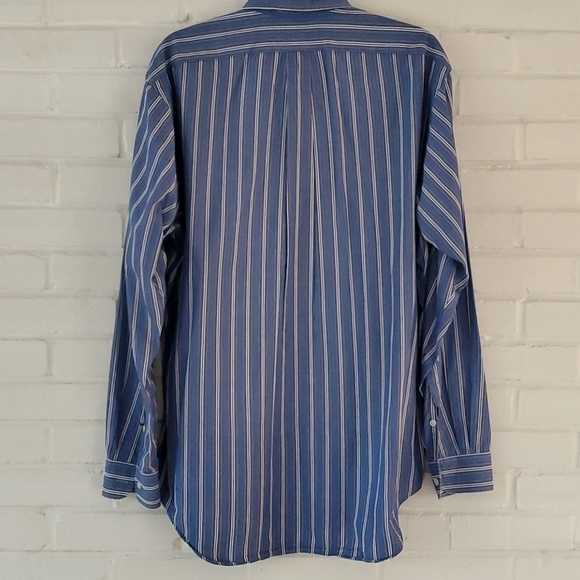 Ralph lauren mens button down. Size Med - Picture 4 of 4